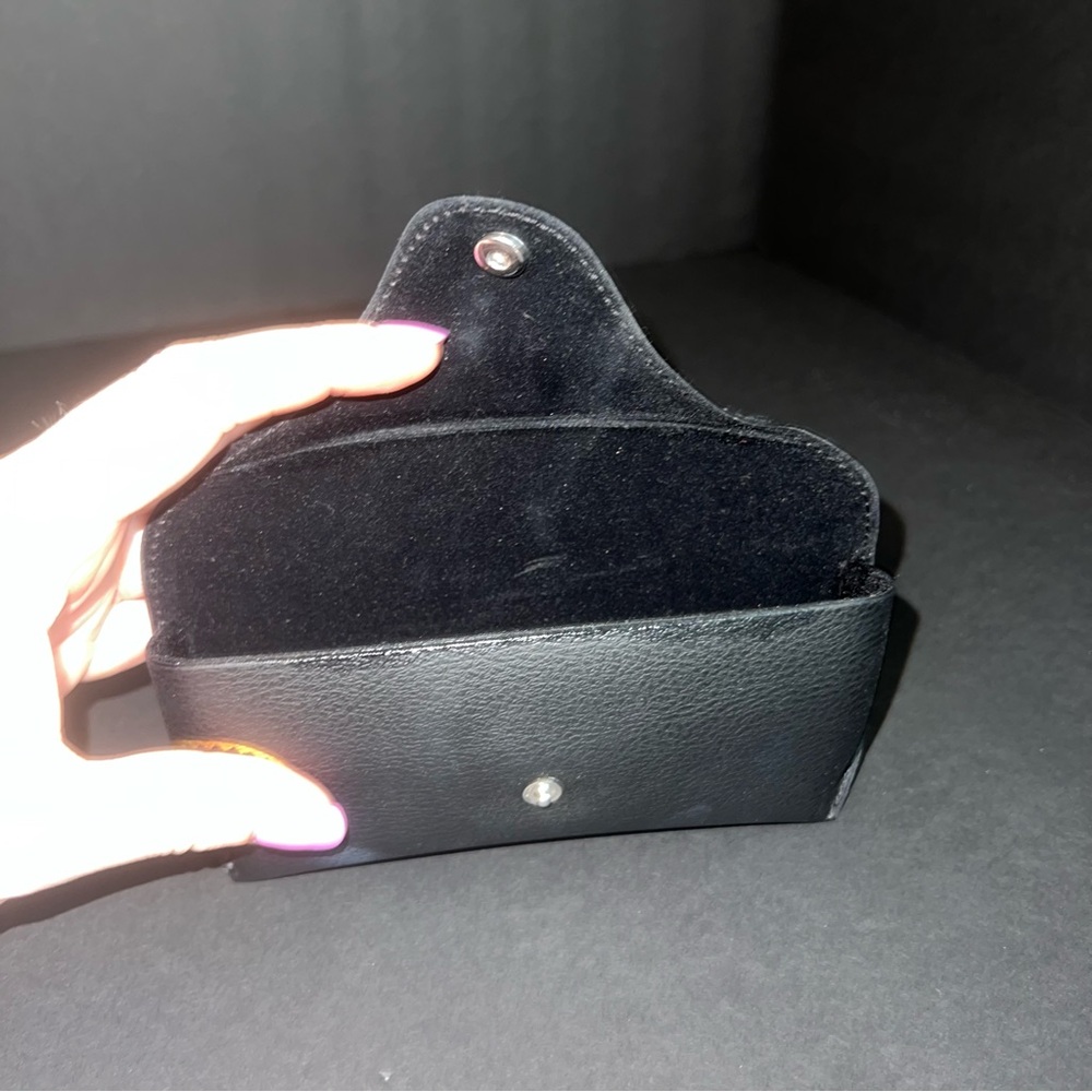 NWOT Ray-Ban Black Sunglasses Case - Picture 2 of 2